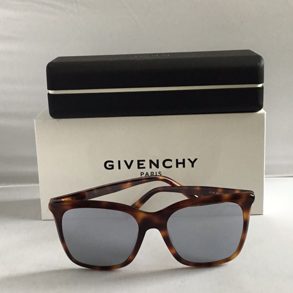 - GIVENCHY SUNGLASSES HAVANA LADIES.